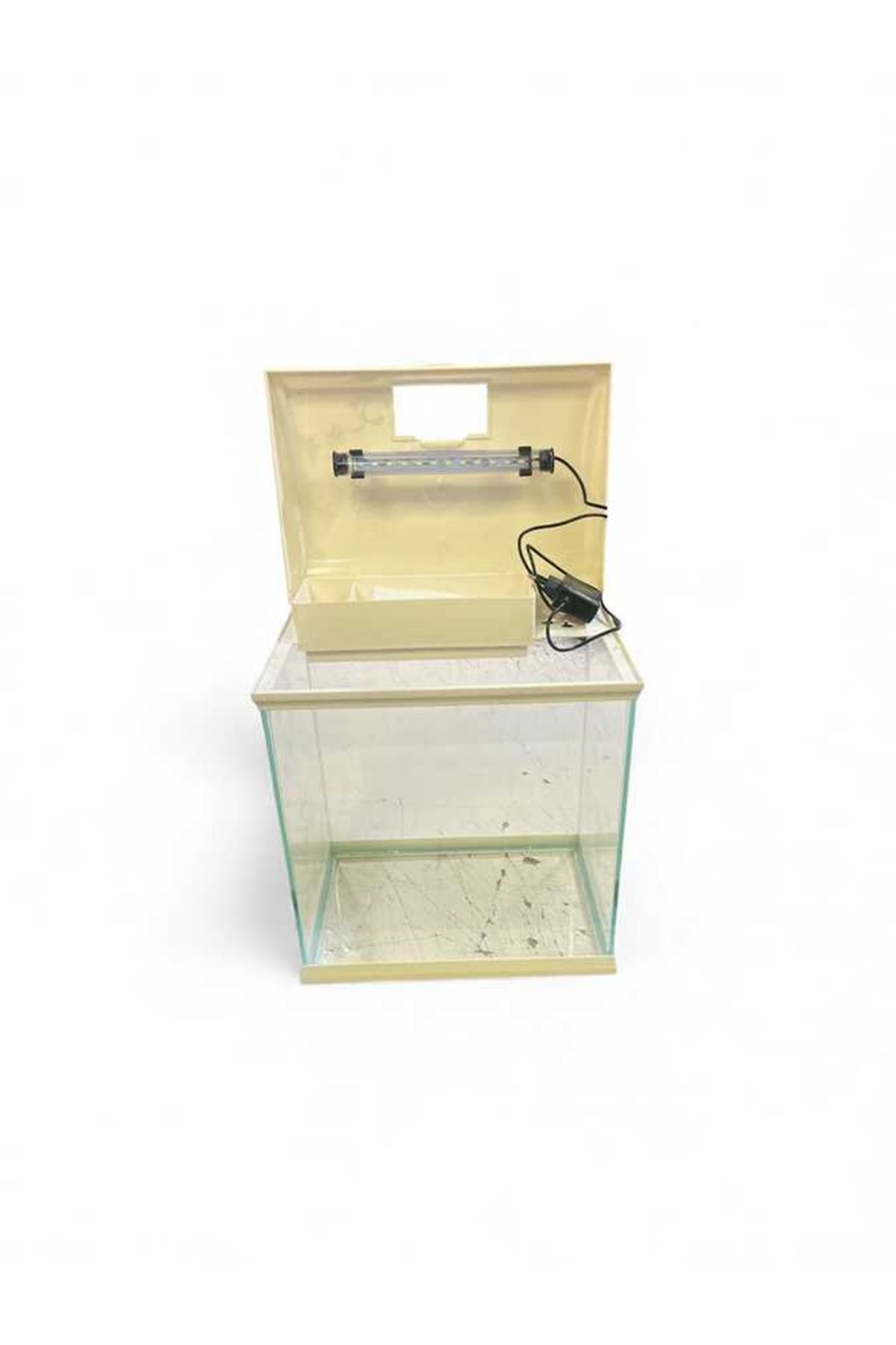 Led Işıklı  Akvaryum 30x30x20 cm