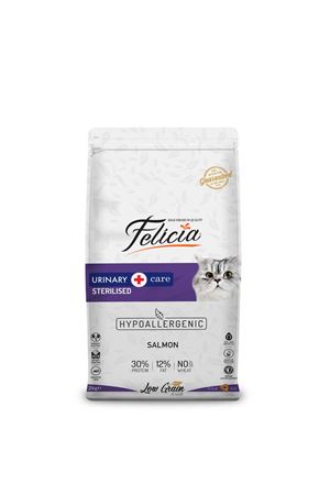 Felicia Az Tahıllı Somonlu Kısır Sterilised  Kedi Maması 2kg